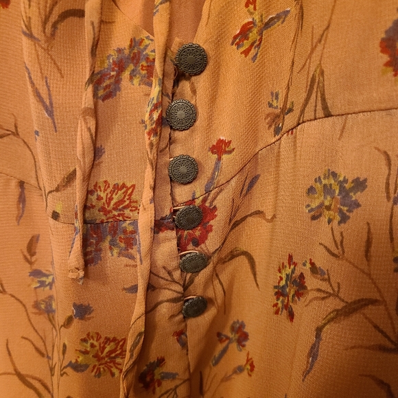 Urban Outfitters Puff sleeve floral open ba… - Picture 9 of 15